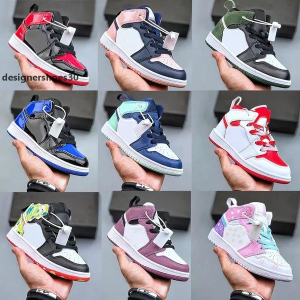 

2022 infants 1s jumpman 1 kids basketball shoes toddler pine green game royal obsidian chicago bred athletic sneakers multi-color tie-dy wts, Black