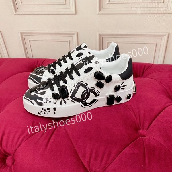 

2023casual shoes fashion for womans black white shoes fashion sneaker defender casual shoes brand sneakers