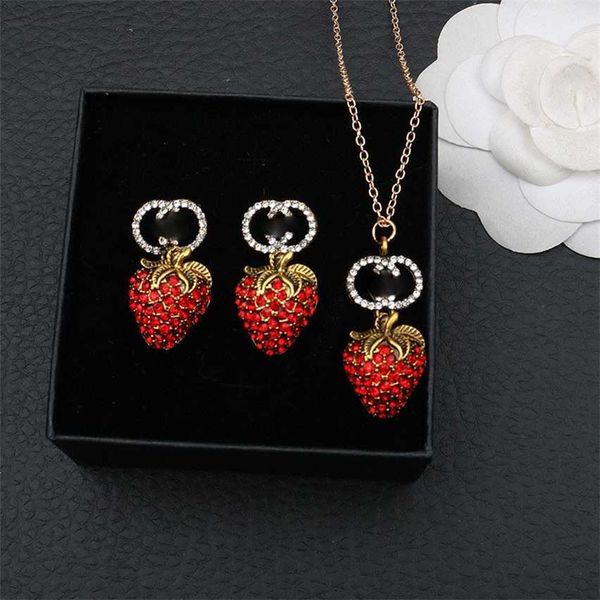

2023 designer new fashion national wind red diamond strawberry necklace earrings sweet material silver needle, Black