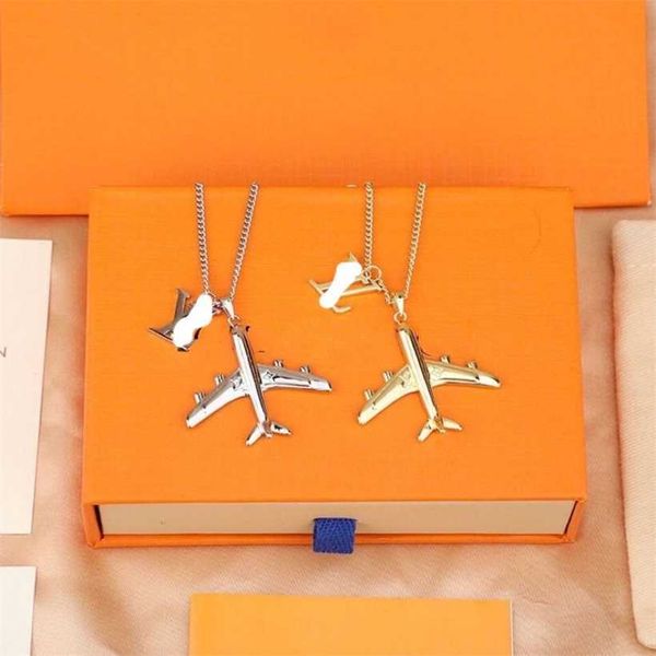 

2023 designer new lvjia titanium steel quality aircraft long necklace l high beauty sweater chain ins couple versatile for men and women, Black