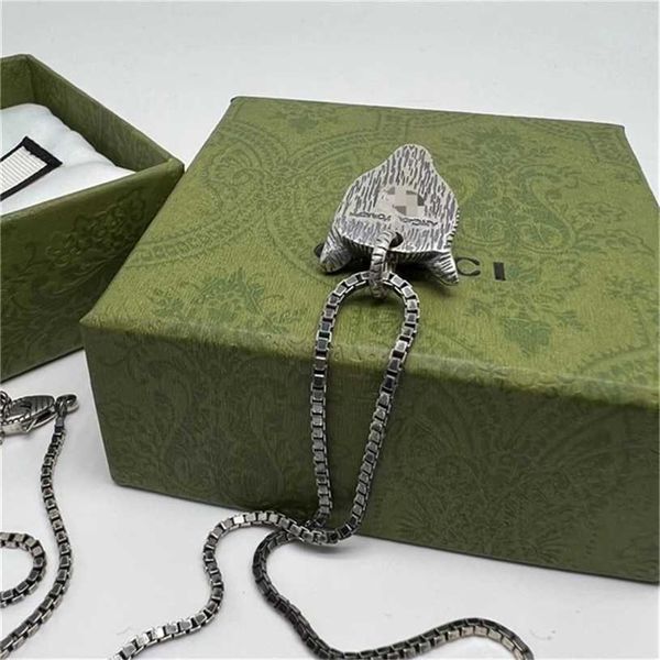 

2023 designer new fashion jewelry gujia fashion domineering double wolf head pendant necklace an old trend, Silver