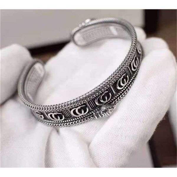 

2023 designer new fashion jewelry gujia double g-stripe gear bracelet fashion trend men and women with open letter bracelet, Black