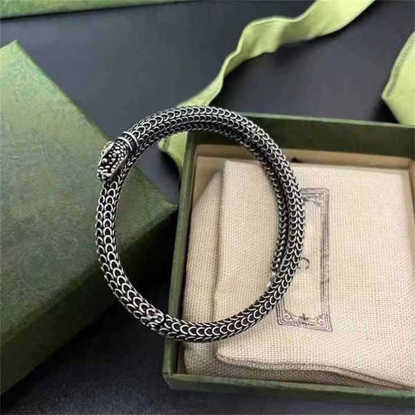 

2023 designer new fashion jewelry snake magnet bracelet with double scales, Black