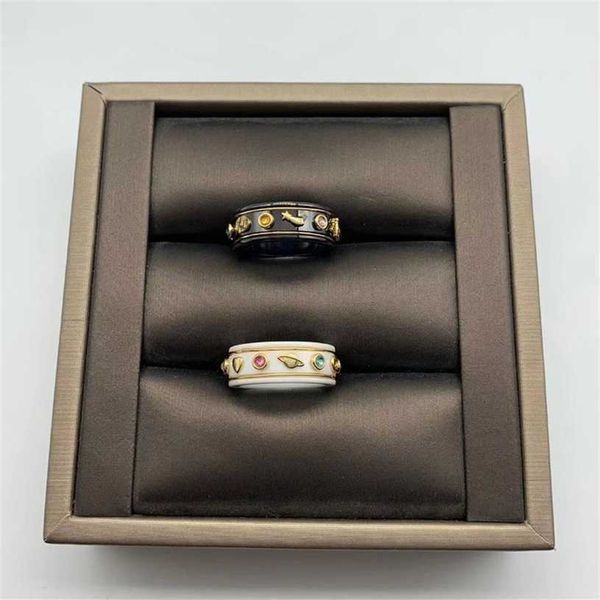 

2023 designer new fashion jewelry family double black and white ceramic star color personality trend ring girl, Silver