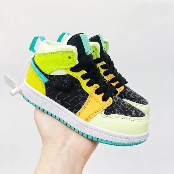 

infants 1s 2023 kids basketball shoes kid shoes game royal scotts obsidian chicago bred sneakers mid multi-color boys grils tie-dye baby sho, Black
