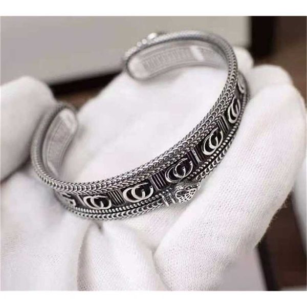 

2023 designer new fashion jewelry gujia double g-stripe gear bracelet fashion trend men and women with open letter bracelet, Black