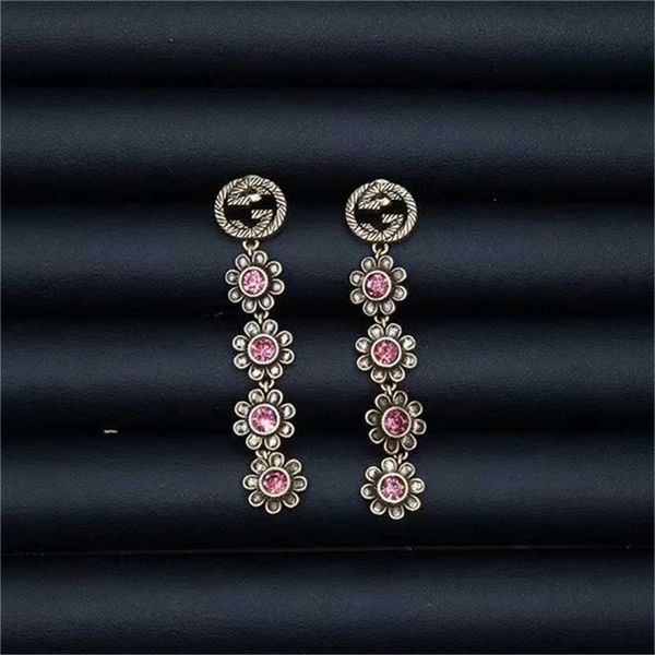 

2023 designer new jewelry zircon letter fashion earrings, Silver