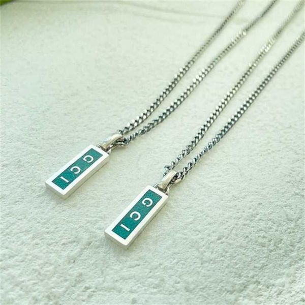 

2023 designer new jewelry necklace 925 silver double enamel green pendant bar vertical rectangle masculine and feminine temperament necklace
