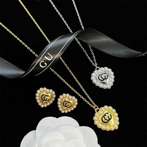 

2023 designer new family new suit double letter love pearl heart necklace gujia earrings, Silver