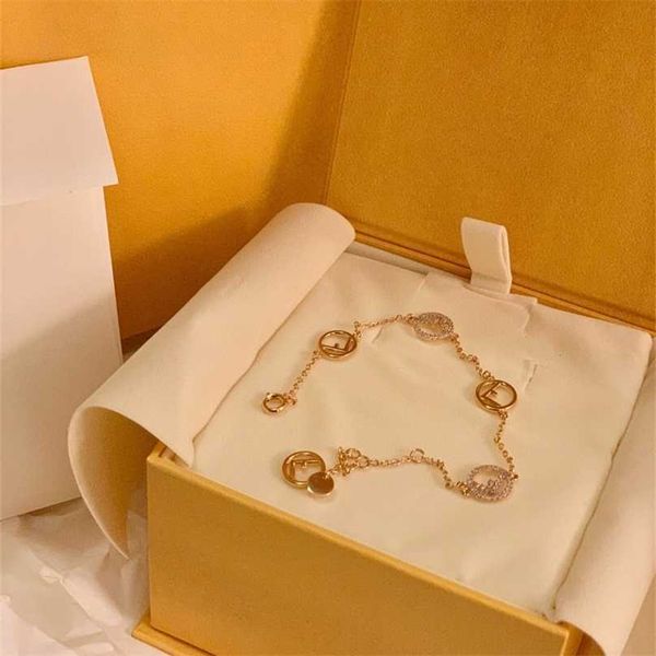 

2023 designer new jewelry home net red letter bracelet fashion hollow inlaid bracelet, Black