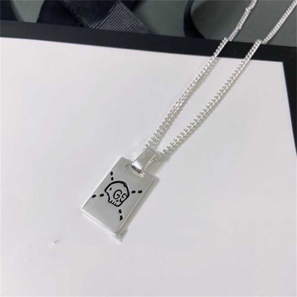

2023 designer new jewelry silver version skull fairy necklace female couple, Black