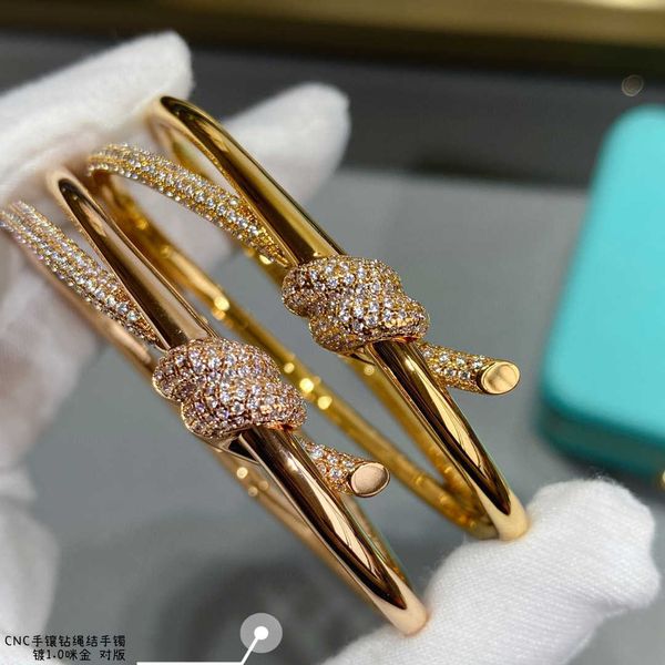 

factory designer bangle c93u benchmarkingv gold second generation cnc carved t family knot tnot bracelet female 18k rose thick hand inlaid w, Black