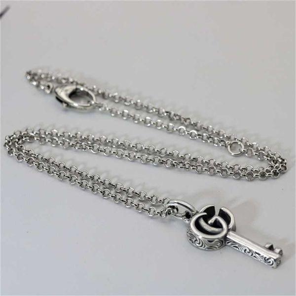 

2023 designer new jewelry double vine key personalized fashion trend pendant fixed family men and women lovers necklace, Silver