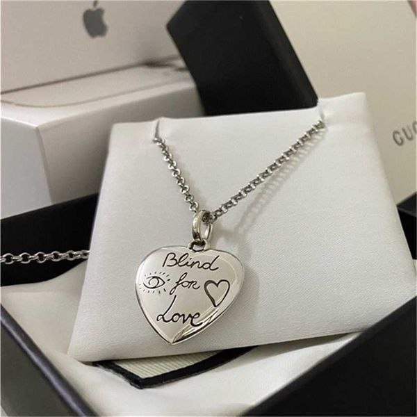 

2023 designer new fashion jewelry seiko love fearless heart necklace s925 silver fashion versatile fairy ancient flower and letter necklace