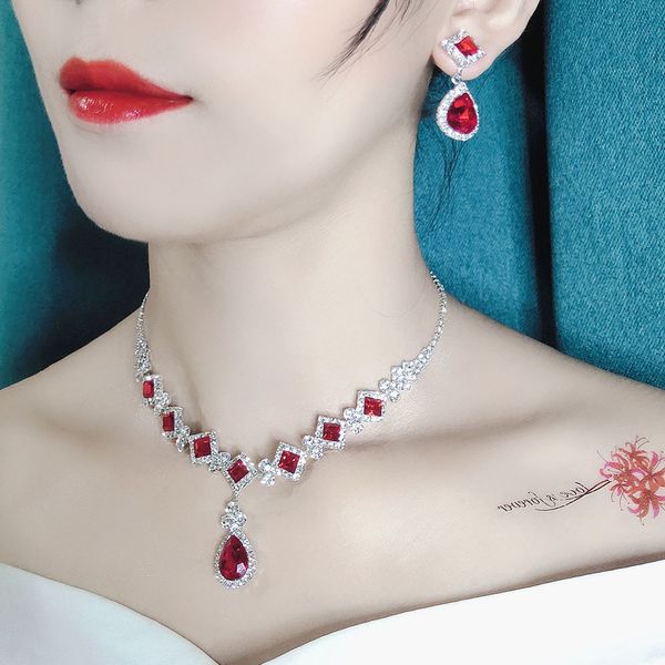 

2 colors water drop style necklace pendant earring suit inlaid austria crystal earring use tide elements twinkle bridal necklace party 3 pie, Silver