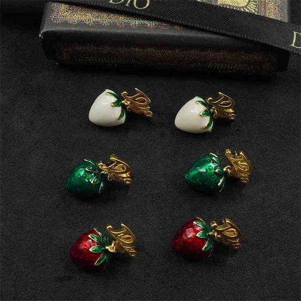 

2023 designer new jewelry net red star baby same strawberry fashion temperament letter earrings, Silver