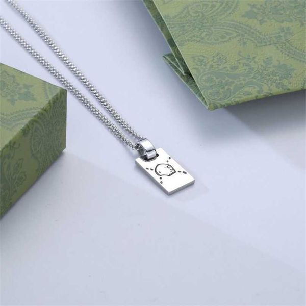 

2023 designer new gujia double g skeleton ghost pendant necklace fashion rectangle elf hanging tag star same style, Black