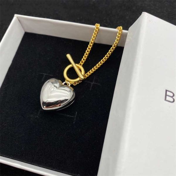 

2023 designer new ba jia b's new smooth silver love is simple high-grade light and luxurious double b peach heart necklace, Black