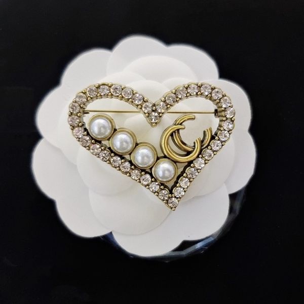 

brooches designer brooch broche jewelry woman brooch lapel pins brooches noddy badge cjeweler men accessories bohemian women party anniversa, Gray