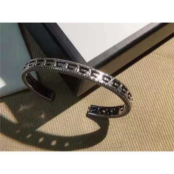 

2023 designer new jewelry double open bracelet end hollow out wide version men's women's bracelets simple and worn, Black