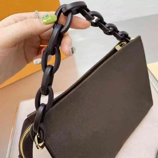 

designers wash bag womens cosmetic bags totes women fashion brand pochette handbags purses with chain shoulder strap