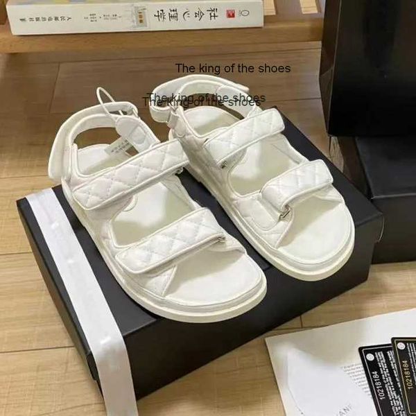 

slippersplatform dad shoes sandals calf leather quilted buckle caviar slippers luxury chain buckle hook loop cool slides designers hoop loop, Black