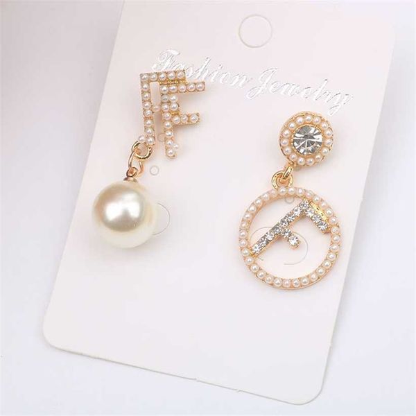 

2023 designer new korean fashion rhinestone pearl asymmetric temperament letter earrings personality network red tide woman, Golden