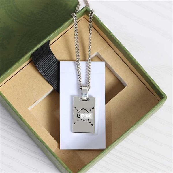 

2023 designer new jewelry double skull head male and female couple classic trend rectangular elf pendant necklace, Black