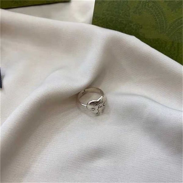 

2023 designer new fashion jewelry gujia s925 flower fearless small fresh thai silver love simple pair of rings for men and women