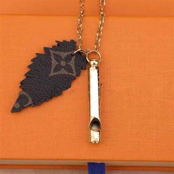

2023 designer new donkey family old flower skin feather leaf gold whistle necklace versatile couple sweater chain, Black