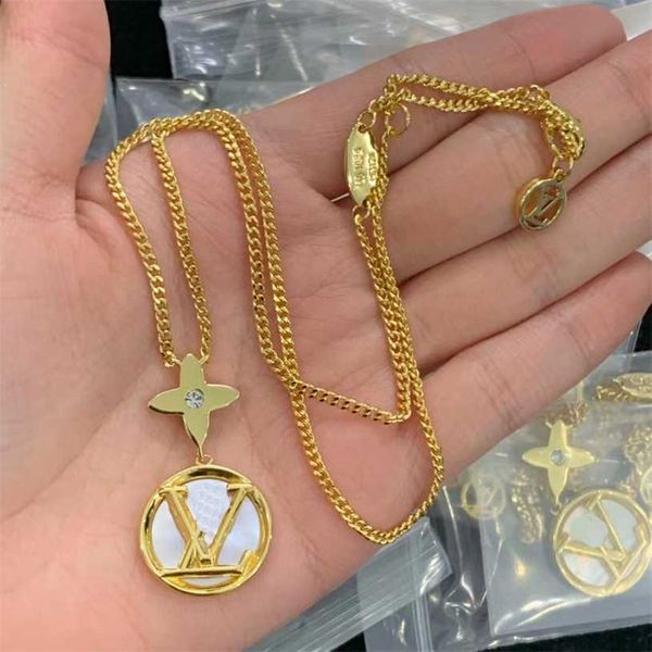

2023 designer 2023 donkey's new v-letter necklace chain women's earstuds extremely simple fashion popular, Silver