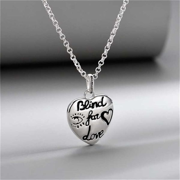 

2023 designer new fashion jewelry double ancient family love fearless necklace men's women's personality trend flower and love pen, Silver