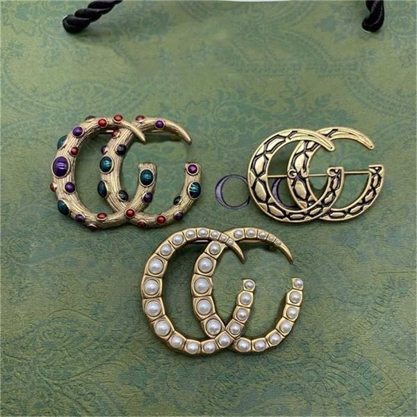 

2023 designer new fashion jewelry family gujia letter dripping pearl personalized pin fashion trend net red same brooch, Gray