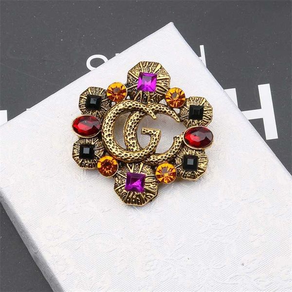 

2023 designer new simple g crystal brooch with label brooch, Silver