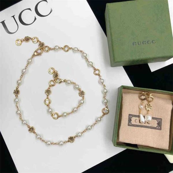 

2023 designer new family sense fashion temperament clavicle necklace pearl letter double earrings bracelet super fairy simple female, Silver