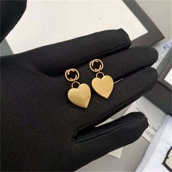 

2023 designer new fashion jewelry simple fashion ancient family letter love temperament trendy earrings, Golden