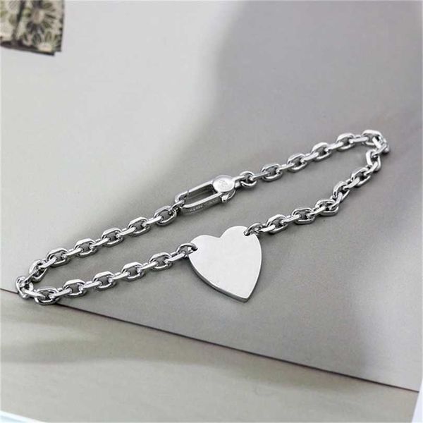 

2023 designer new jewelry double heart-shaped bracelet personalized fashion simple male and female lovers family hand, Black