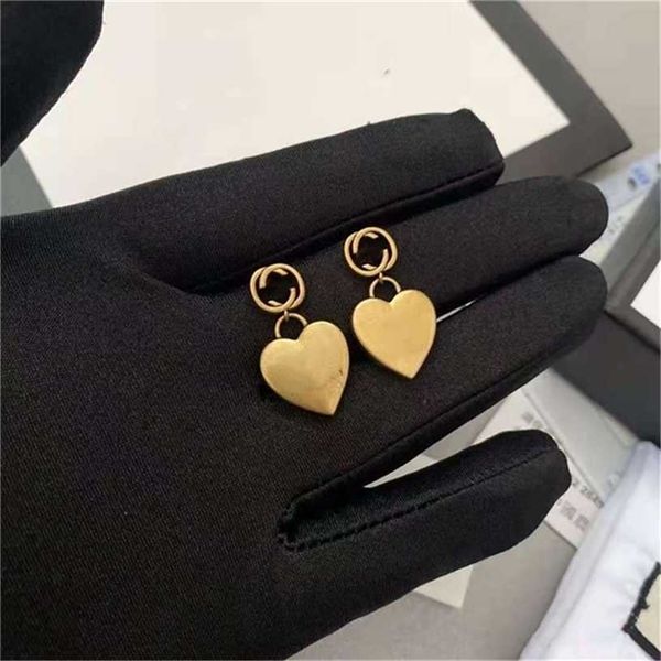 

2023 designer new fashion jewelry simple fashion ancient family letter love temperament trendy earrings, Golden