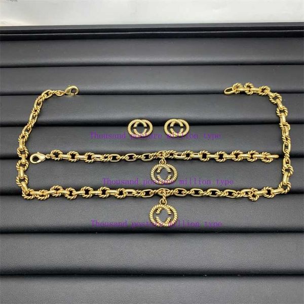 

2023 designer new gujia new letter simple sweater chain bracelet earrings female personality trend jewelry, Silver