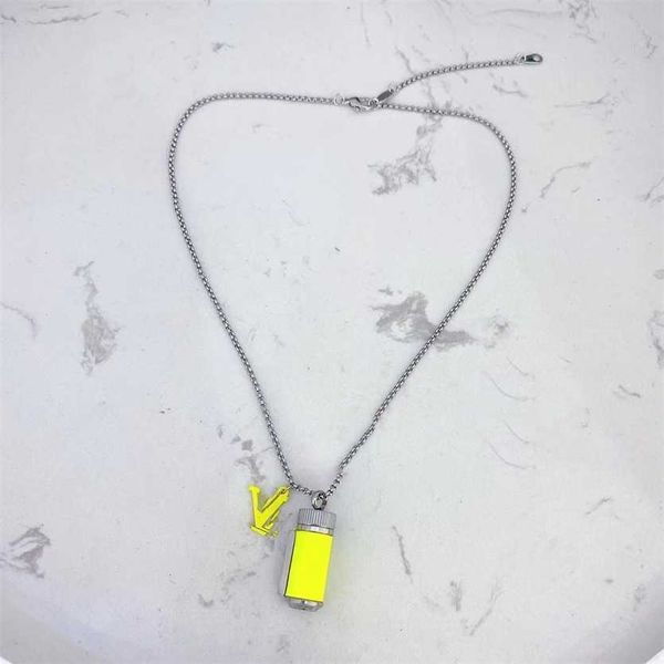 

2023 designer new v home fluorescent yellow necklace fashion cylindrical perfume bottle silver sweater chain girl, Black