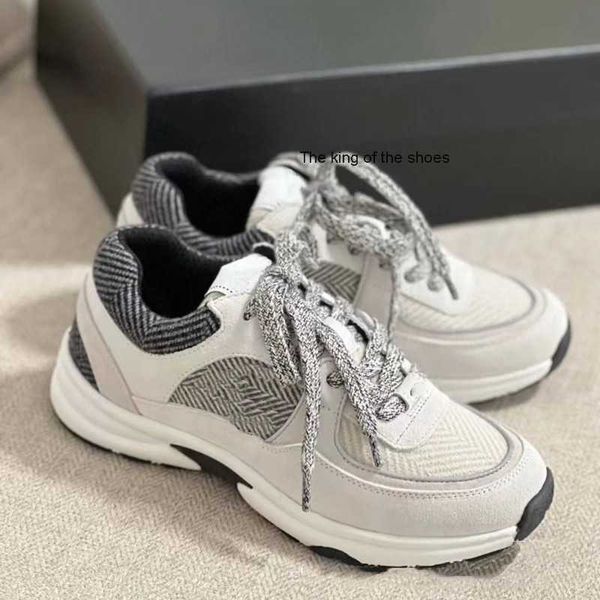

small fragrant thick soled sneakers daddy shoes women's leather soft casual 2023 design new running shoe clearance, Black