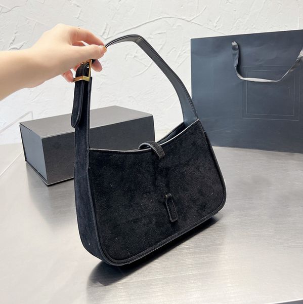 

fashion bag outdoor women's shoulder bag satin metal logo design underarm bag