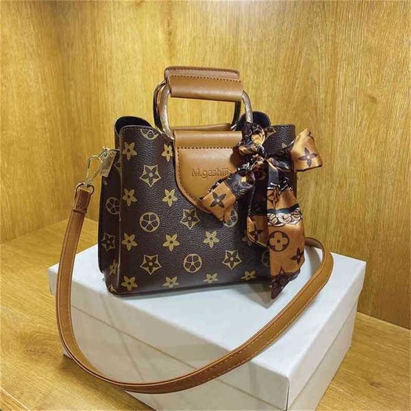 

handbag 2023 new bag popular and contrast color portable bucket women's shoulder messenger