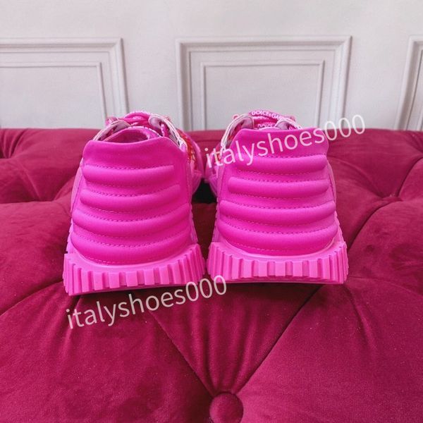 

2023designer woman shoe leather lace up men fashion platform oversized sneakers white black mens womens luxury velvet suede casual shoes