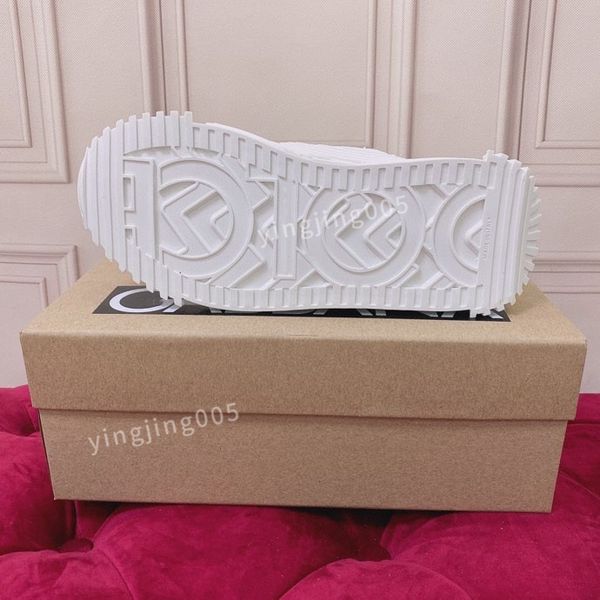 

2023new men's paris leather lace-up casual sports shoes mens running fashion sneakers flat shoess white black casual