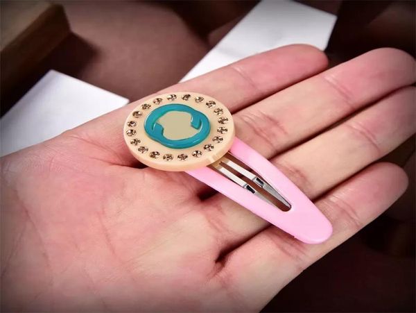 

fashion ladies hair clip pink designer hairpin letter alloy french retro jewelry gifts for women wholes hairpin with box7536892, Golden;silver