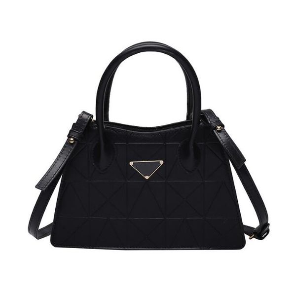 

fashion handheld bag women's bag 2023 new fashion shoulder bag casual crossbody bag xiaoshumiao2017, Black;red