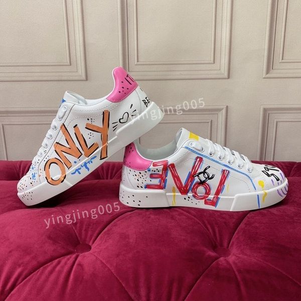 

2023new men's paris genuine leather lace-up casual sports shoes men running fashion sneakers flat shoess white black casual