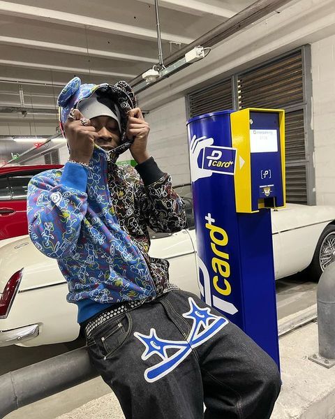 

mens jeans street y2k black jeans mens hiphop trousers casual loose wideleg pants design sense lowwaist jeans trend 230320, Blue