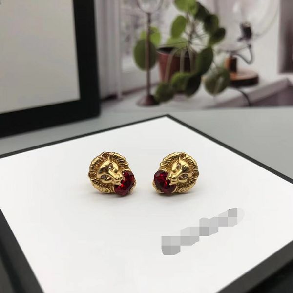

street fashion women studs earrings luxury designer jewelry pearl lion earring ladies ear studs retro designers d2111036f ge-0133, Golden;silver